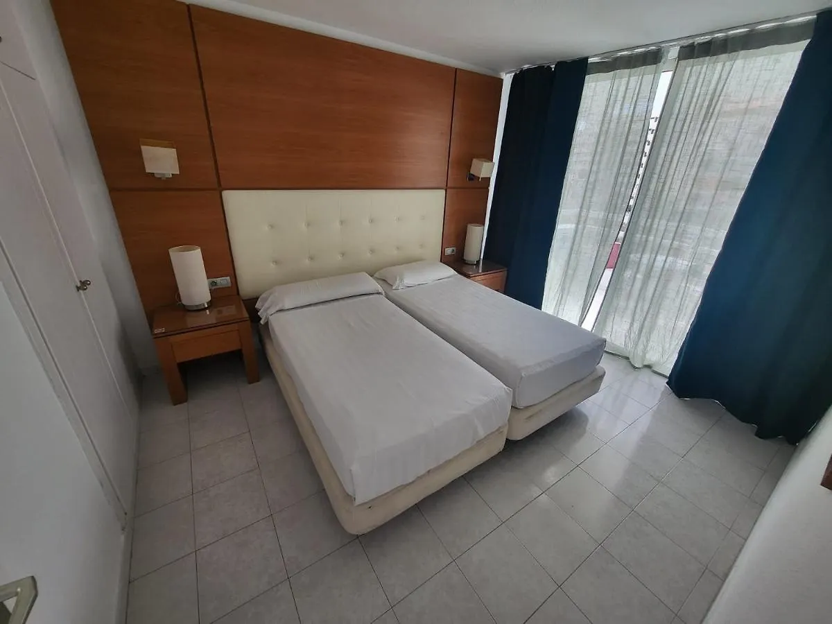 Cozy Apartment Near The Beach location