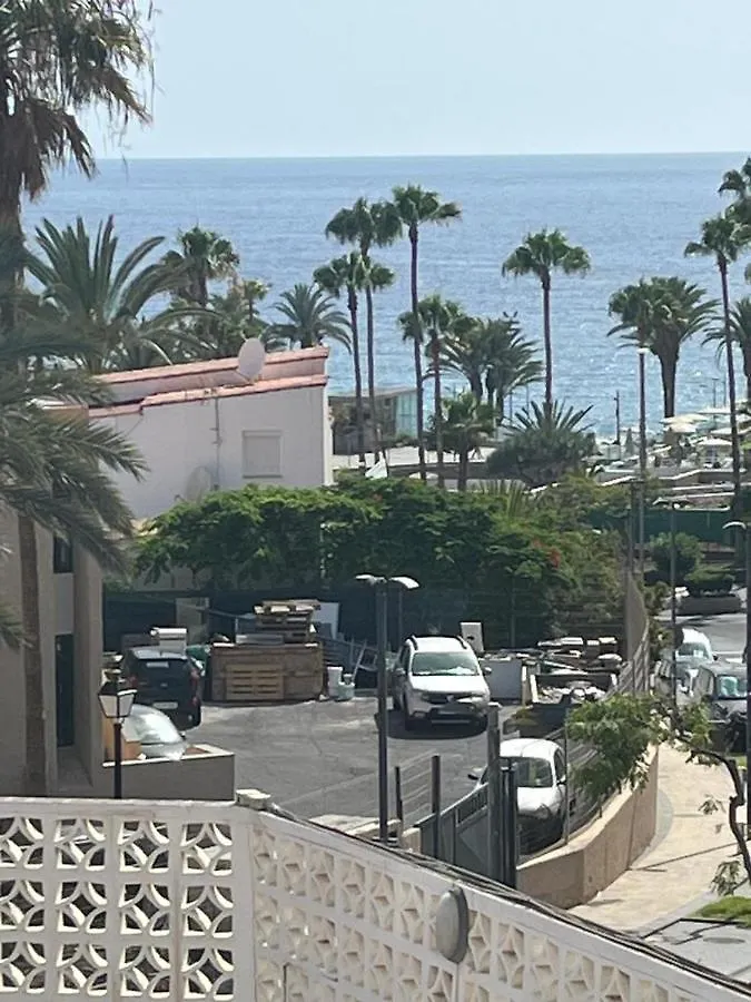 Cozy Apartment Near The Beach Playa de las Americas