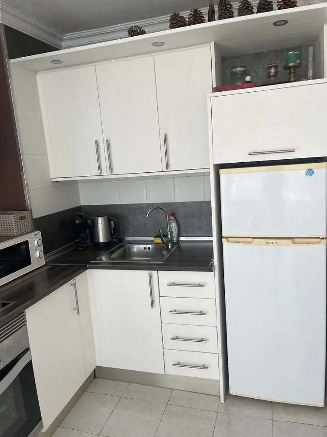 Cozy Apartment Near The Beach Playa de las Americas  0*, Playa de las Americas (Tenerife)